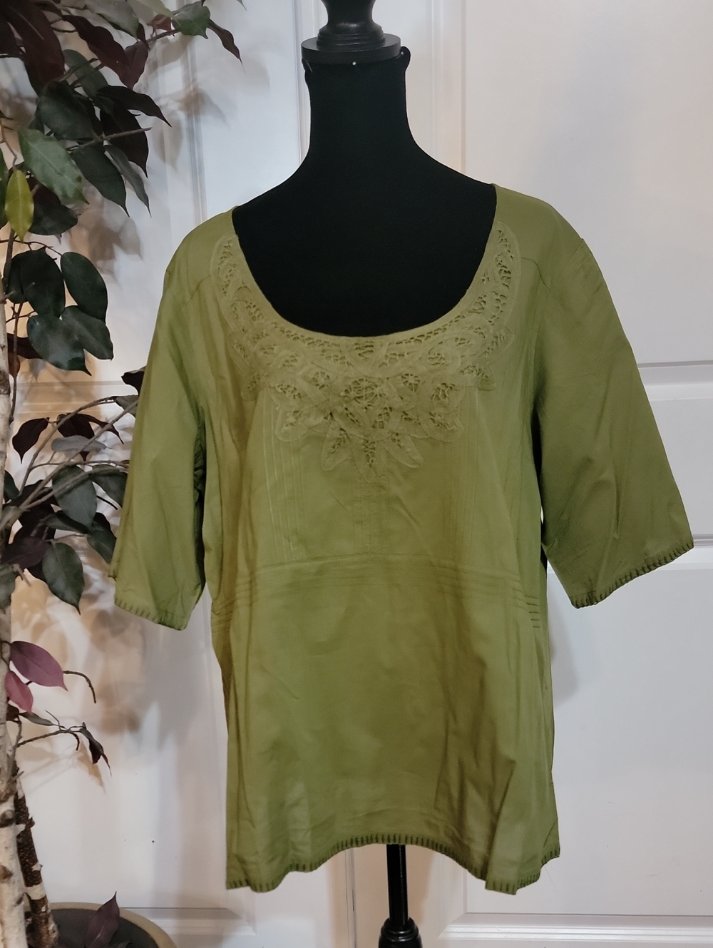 High Sierra Olive Green Embroidered Scoop Neck Tunic